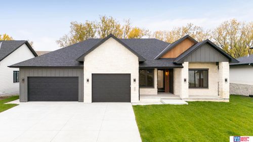 3650 Wilderness Hills Blvd, Lincoln, NE, 68516-5575 | Card Image