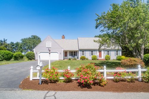 58 Scarsdale Rd, Dennis, MA, 02638-1303 | Card Image
