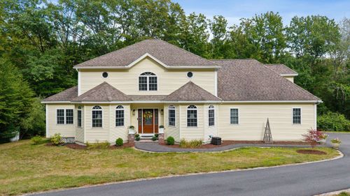 89 Woodhill Rd, Bow, NH, 03304-5312 | Card Image