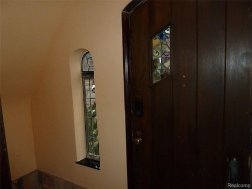 19925 Renfrew Rd, Detroit, MI, 48221-1364 | Card Image