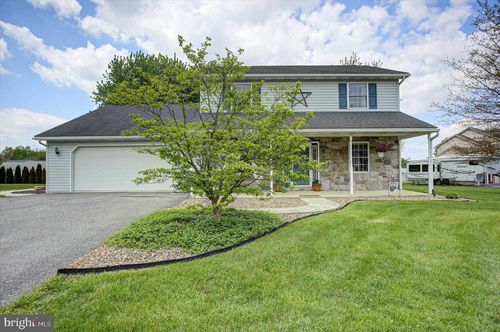 322 Elmont Cir, SHIPPENSBURG, PA, 17257-8405 | Card Image