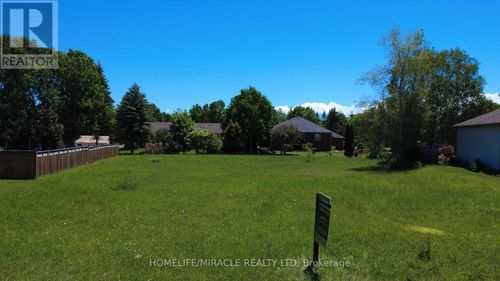31 Fairway Cres, Wasaga Beach, ON, L9Z1B9 | Card Image