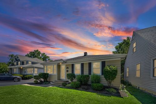 931 N Fernandez Ave, Arlington Heights, IL, 60004-5317 | Card Image