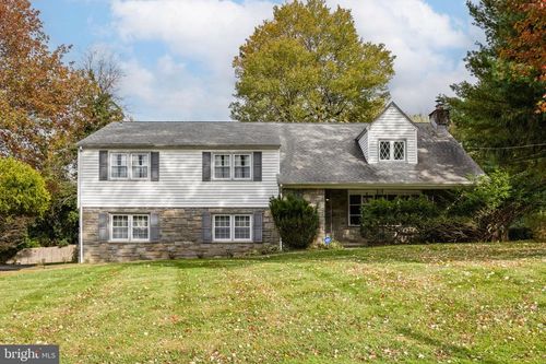 1014 Townsend Cir, WAYNE, PA, 19087-2717 | Card Image