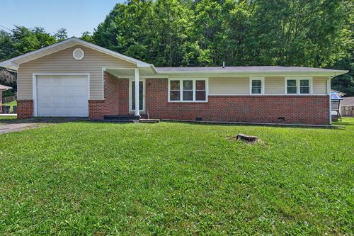 168 Country Oaks Dr, Honaker, VA, 24260-2527 | Card Image