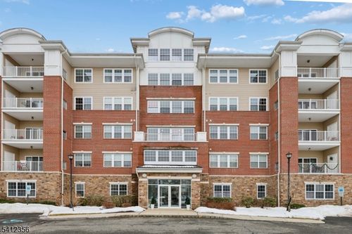 7408 Warrens Way, Wanaque, NJ, 07465-1651 | Card Image