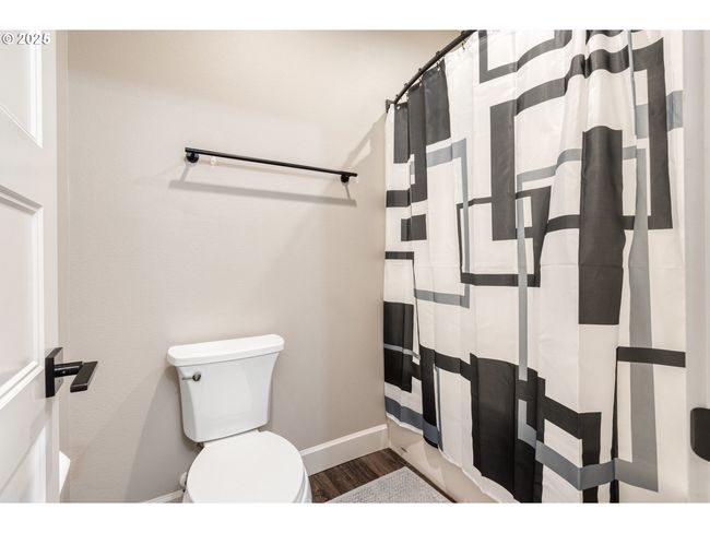 Bathroom | Image 14