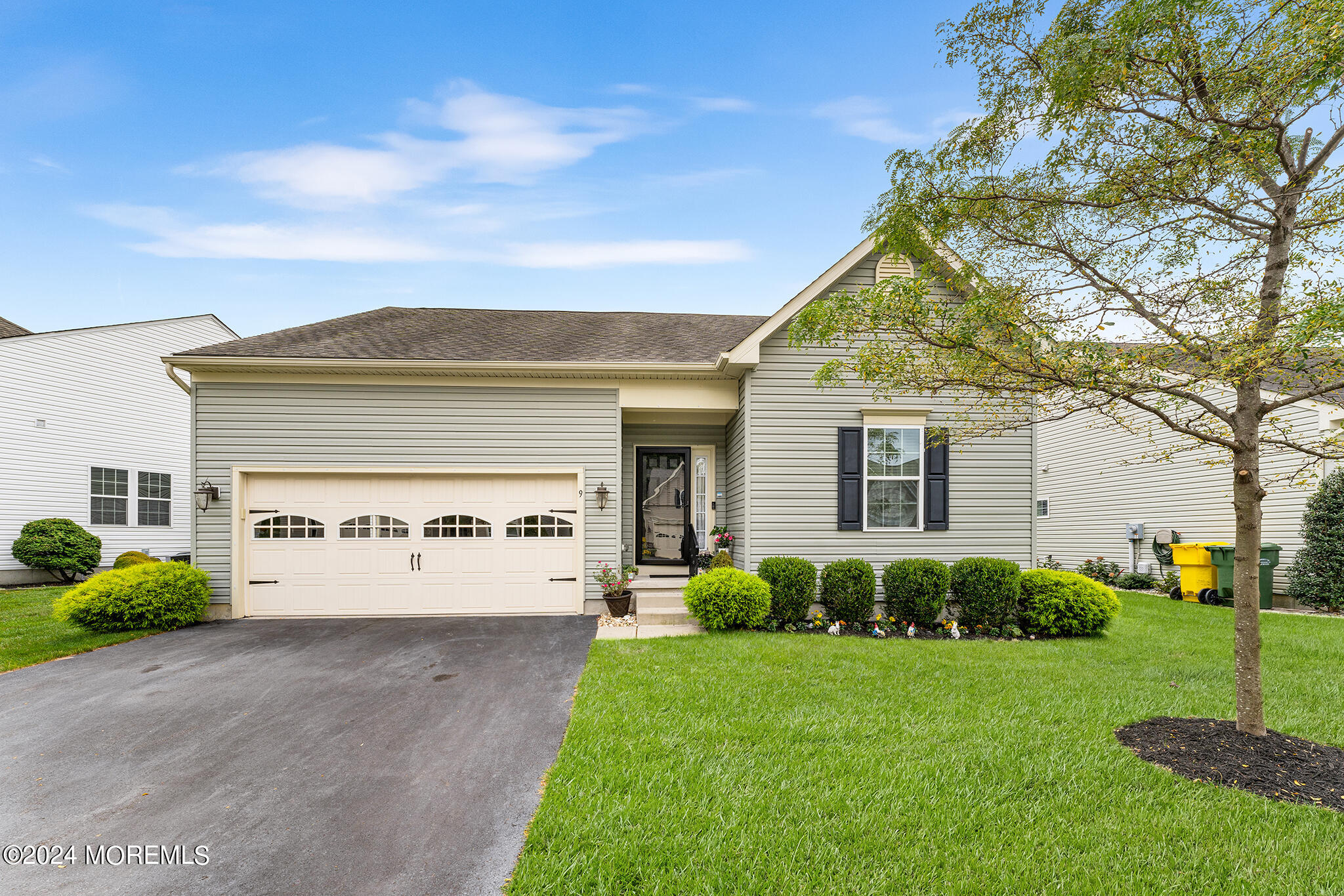 LA Quinta Ln, Lakewood, NJ 08701