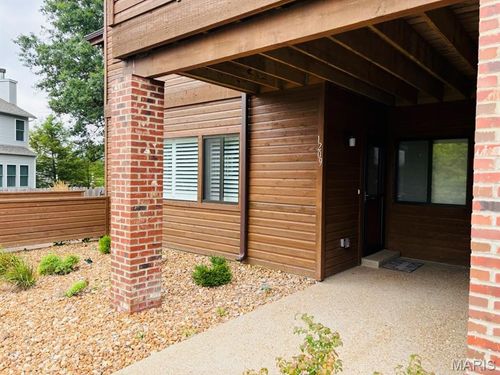 h-1209 Hemingway Ln, Weldon Spring, MO, 63304-8178 | Card Image