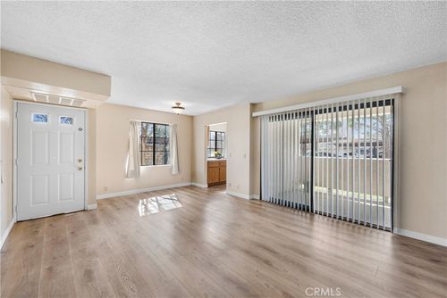 apt-101-2554 Olive Dr, Palmdale, CA, 93550-4424 | Card Image