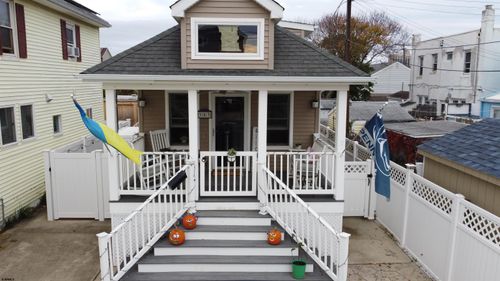 303 N Richmond Ave, Atlantic City, NJ, 08401-1037 | Card Image