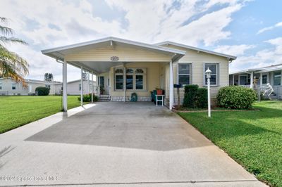 835 Sapodilla Drive, House other with 2 bedrooms, 2 bathrooms and null parking in Barefoot Bay FL | Image 2