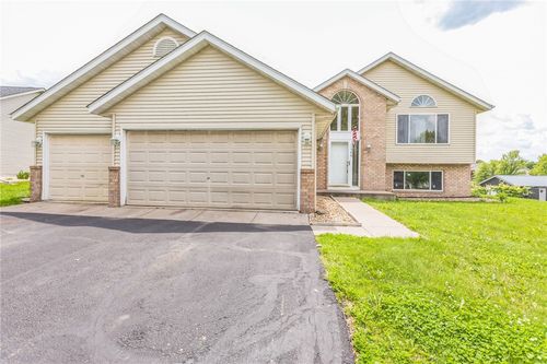 1566 Mallard Ave, Baldwin, WI, 54002-5566 | Card Image