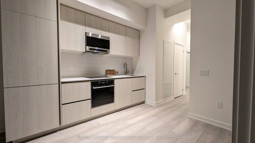 808-120 Broadway Avenue, Toronto, ON, M4P0E9 | Card Image