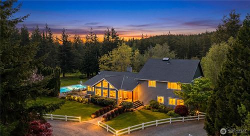29335 333rd Ave Se, Ravensdale, WA, 98051-9068 | Card Image