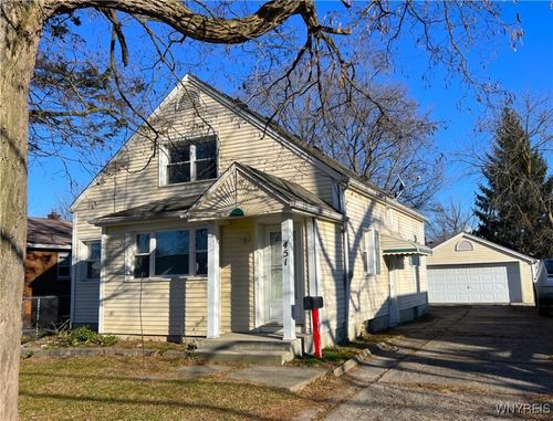 451 77th Street, Niagara Falls, NY, 14304 | Card Image