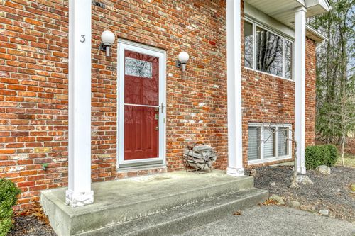 3 Sonia Ct, Airmont, NY, 10901-7145 | Card Image