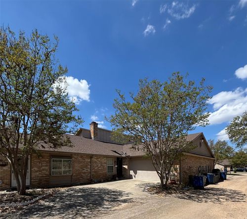 30 Oak Villa Rd, Canyon Lake, TX, 78133-3102 | Card Image