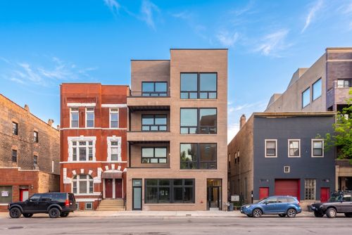 4n-1347 W Grand Ave, Chicago, IL, 60642-6444 | Card Image