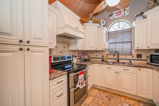 202 Mill Run Dr, House other with 4 bedrooms, 3 bathrooms and null parking in Longview TX | Image 10