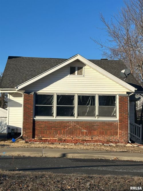 505 W Hanssler Pl, Peoria, IL, 61604-2812 | Card Image