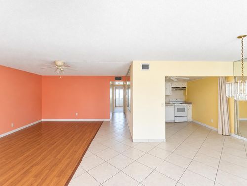 205 Wellington M, West Palm Beach, FL, 33417-2503 | Card Image