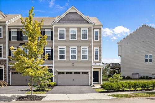 230 Eagle Dr, Cranberry Twp, PA, 16066-1807 | Card Image
