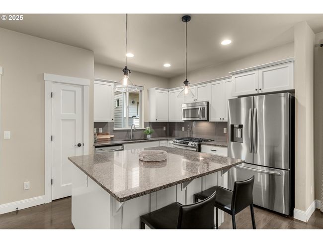 14152 Sw Compass Dr, House other with 4 bedrooms, 3 bathrooms and 2 parking in Beaverton OR | Image 13