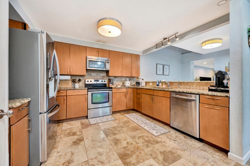 3115 Golden Oak, Farmers Branch, TX, 75234-2320 | Card Image