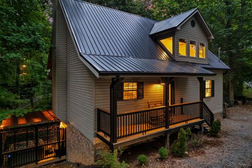 903 Cove Lane, Gatlinburg, TN, 37738 | Card Image