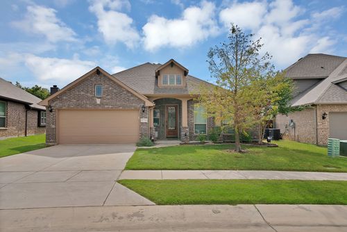 8716 Timber Ridge Dr, Aubrey, TX, 76227-3096 | Card Image