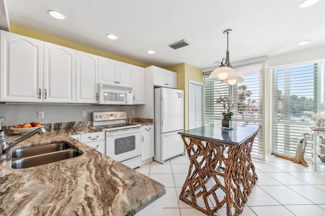 23A - 5000 Gasparilla Rd, Condo with 2 bedrooms, 2 bathrooms and null parking in Boca Grande FL | Image 6