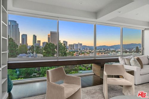 702-2220 Avenue Of The Stars, LOS ANGELES, CA, 90067-4201 | Card Image