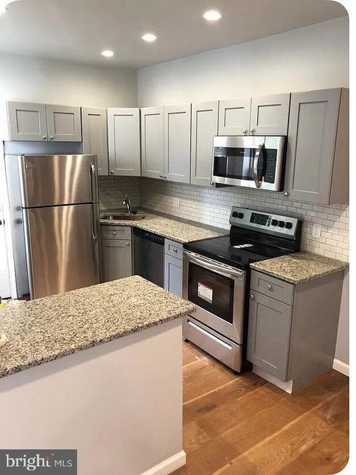 3808 Olive St, PHILADELPHIA, PA, 19104-1646 | Card Image