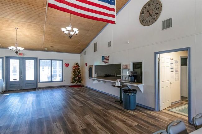 240 Coco Loop, House other with 2 bedrooms, 2 bathrooms and 2 parking in Pointblank TX | Image 45