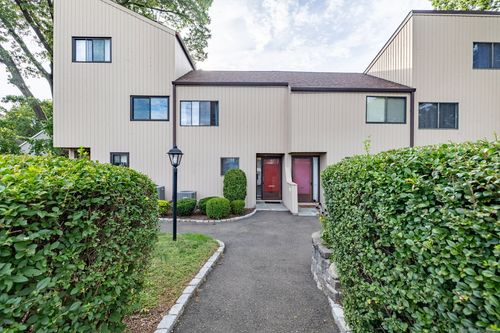 apt-8-100 Hope St, Stamford, CT, 06906-2540 | Card Image