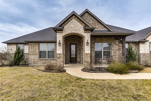 201 Evening Fire Dr, Waxahachie, TX, 75167-1233 | Card Image