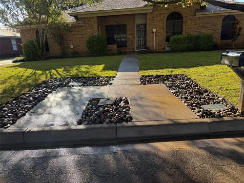 10524 Shadywood Dr, Fort Worth, TX, 76140-5462 | Card Image