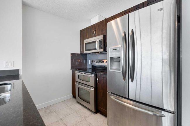 1802 - 325 3 Street Se, Home with 1 bedrooms, 1 bathrooms and 2 parking in Calgary AB | Image 5