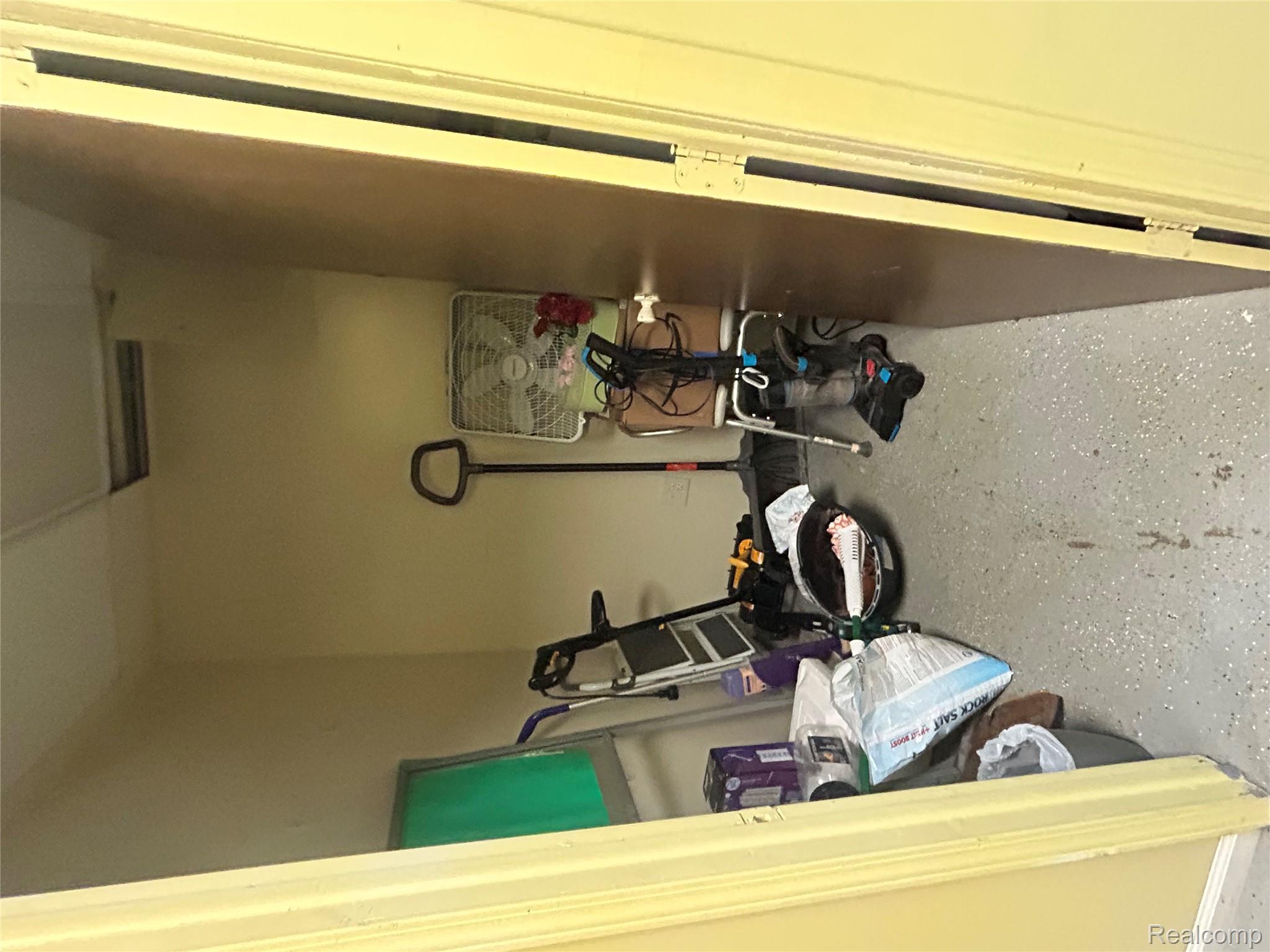 Commercial Sale in Detroit 5