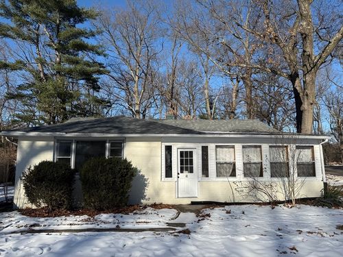 18 Lawton St, Springfield, MA, 01109-2006 | Card Image