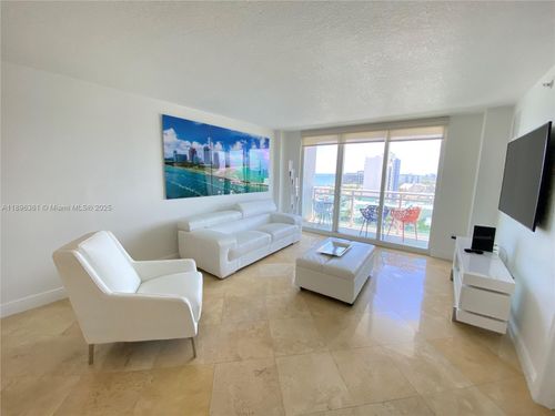 1422-6917 Collins Ave, Miami Beach, FL, 33141-3298 | Card Image