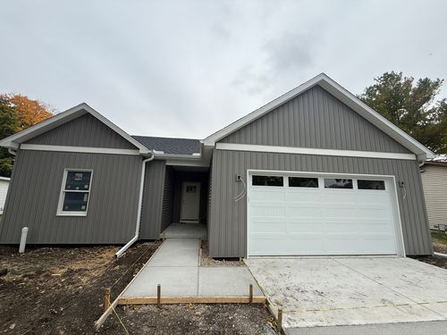 404 E Sherman St, Saint Joseph, IL, 61873-9056 | Card Image