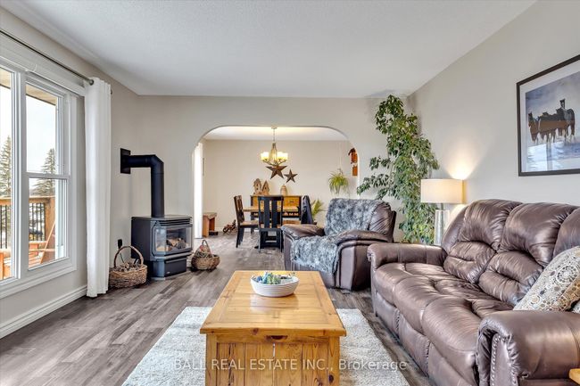 851 Kimberly Dr, House other with 3 bedrooms, 3 bathrooms and 8 parking in Ennismore ON | Image 13