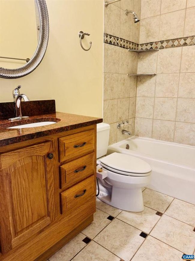 APT-4 - 161 Hessian Hills Way, Condo with 2 bedrooms, 1 bathrooms and null parking in CHARLOTTESVILLE VA | Image 7
