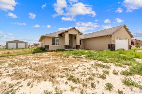 26 E Lyons Dr, Pueblo, CO, 81007-1409 | Card Image