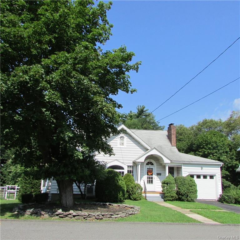 Weeks Ave, Cornwall On Hudson, NY 12520