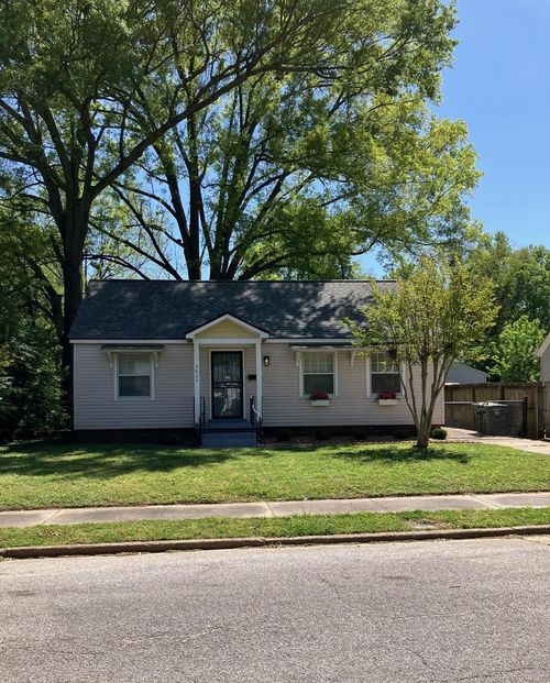 3827 Wilshire Rd, Memphis, TN, 38111-6566 | Card Image