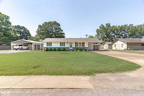 907 Nash St, Lake City, AR, 72437-9332 | Card Image