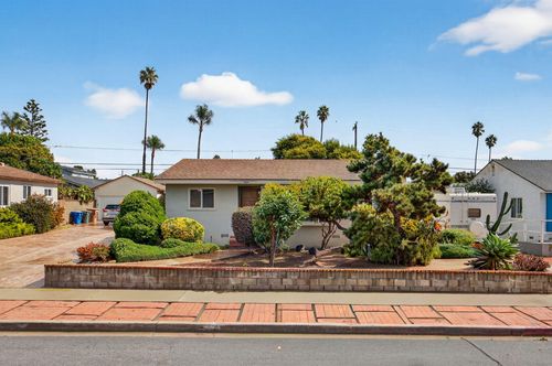 664 Lemon Grove Ave, Ventura, CA, 93003-4839 | Card Image